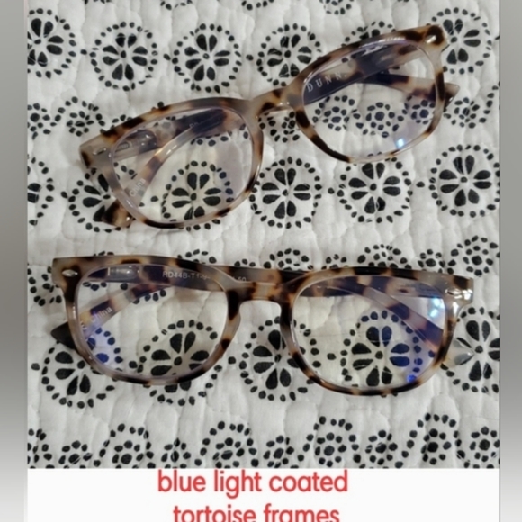 TWELVE pairs of RAE DUNN "judy" readers, 1.50 strength, 5 w/blue light coating. - Picture 7 of 7